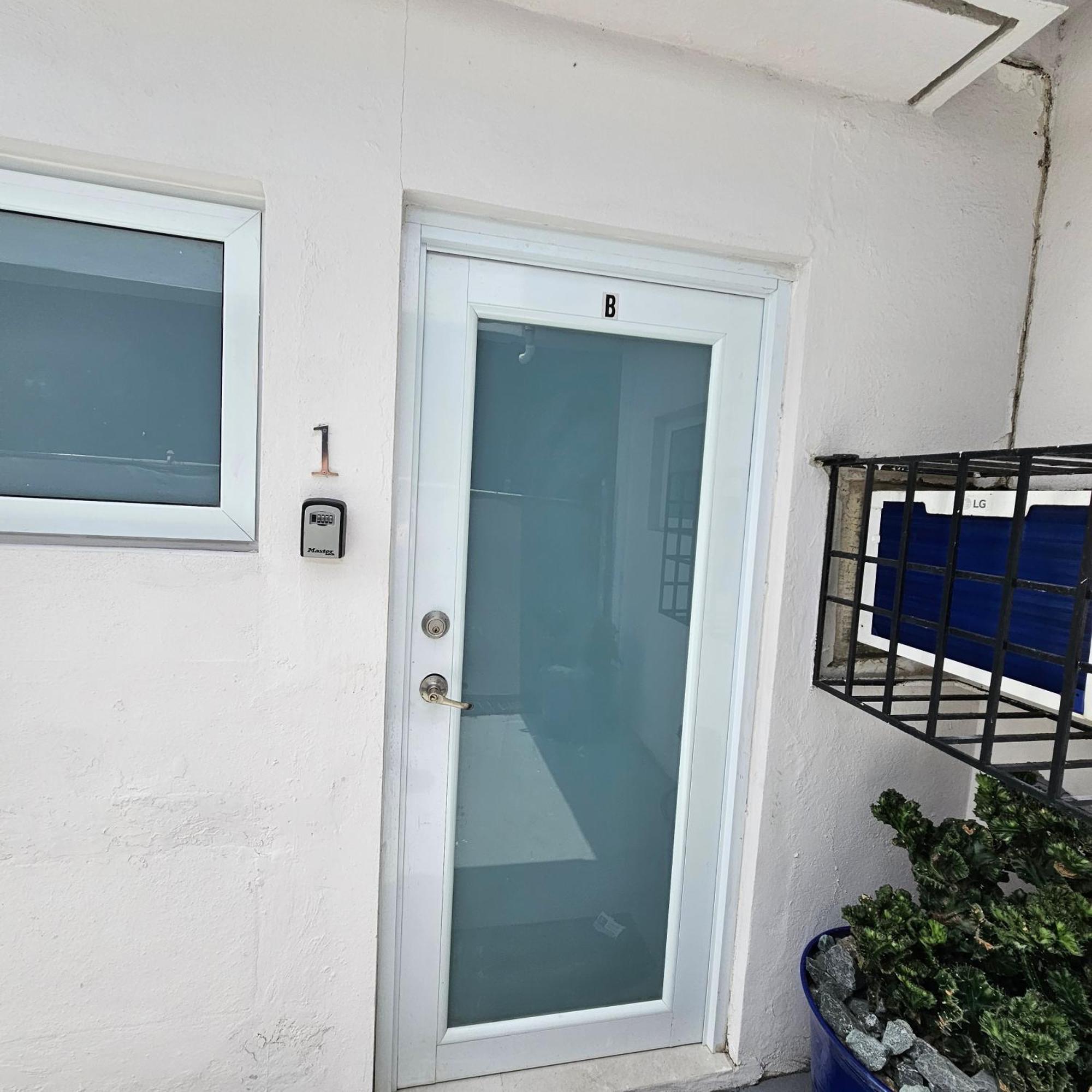 Latitude Adjustment Apartment ซานฮวน ภายนอก รูปภาพ